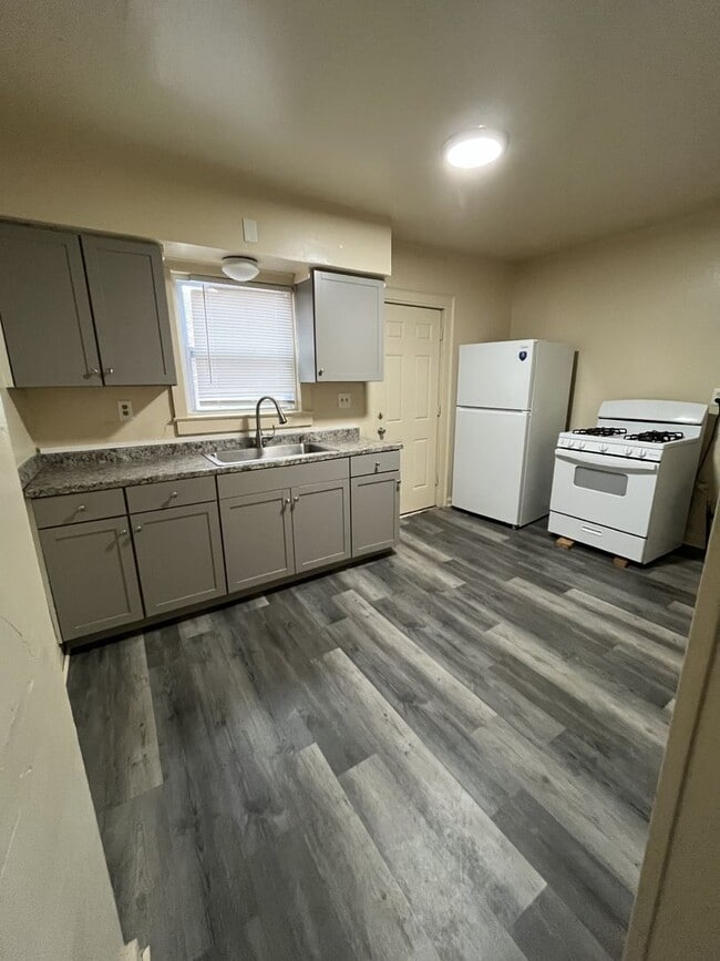 Photo - 347-349 N Beech St Unidad 349 N Beech St