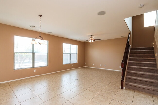 Photo - 6303 S 43rd Dr