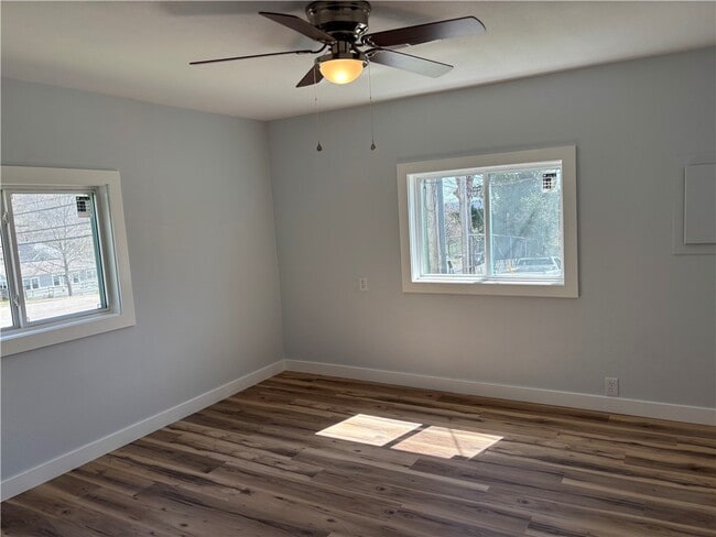 Photo - 118 E Spring St