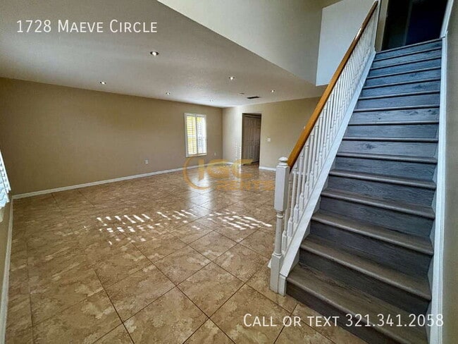 Photo - 1728 Maeve Cir