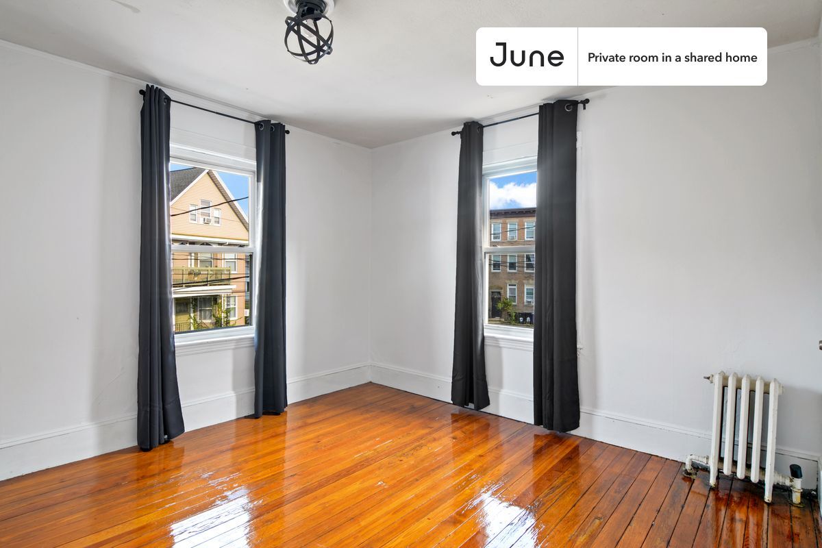 Private bedroom in 6 bed/2 bath Home - Private bedroom in 6 bed/2 bath Home