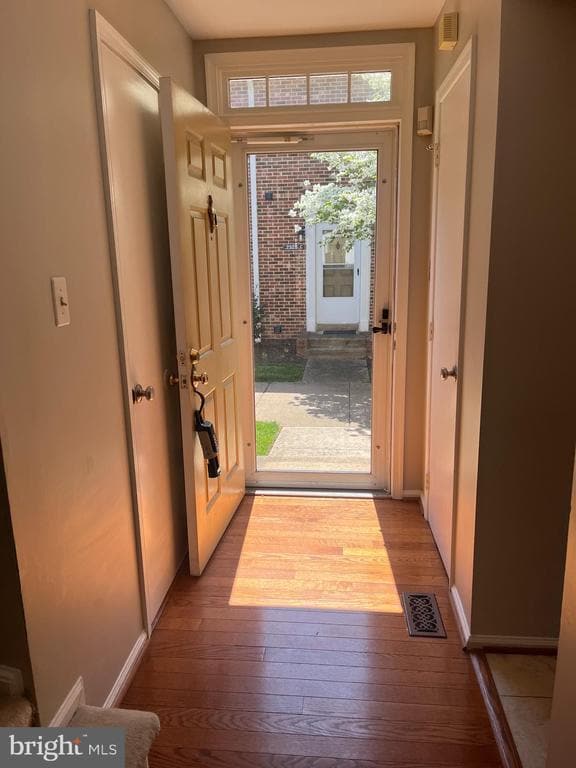 Photo - 2518 S Arlington Mill Dr