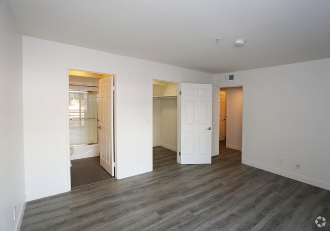 2BR, 2BA-Bedroom