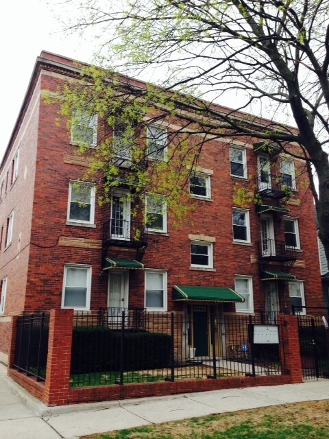 Building Photo - 2157 N Kenneth Ave Unit 2 Rental