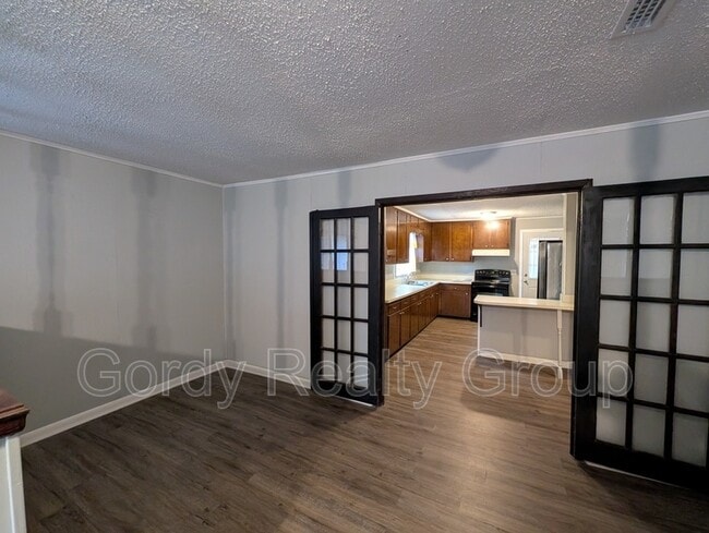 Photo - 6505 Blue Springs Rd