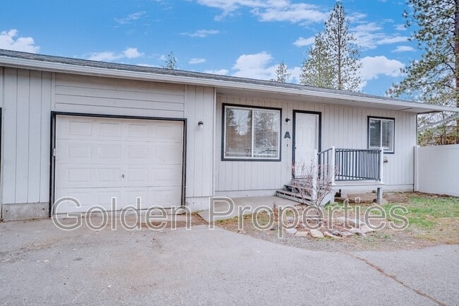 Building Photo - 3800 E 2nd Ave