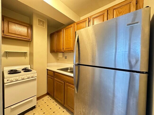Photo - 4180 N Marine Dr Unit 3041