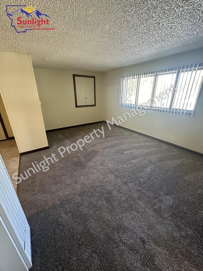 Photo - 302 E 1st St Unit # 2