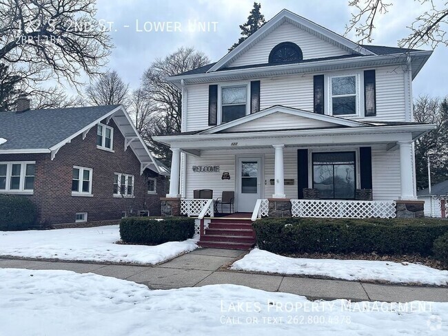 Building Photo - Newly Updated 2BR Unit Lower Rental