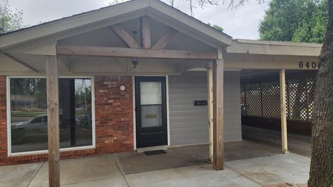 Photo - 4 Bed 2 Bath Home with Covered Carport in Bethany
