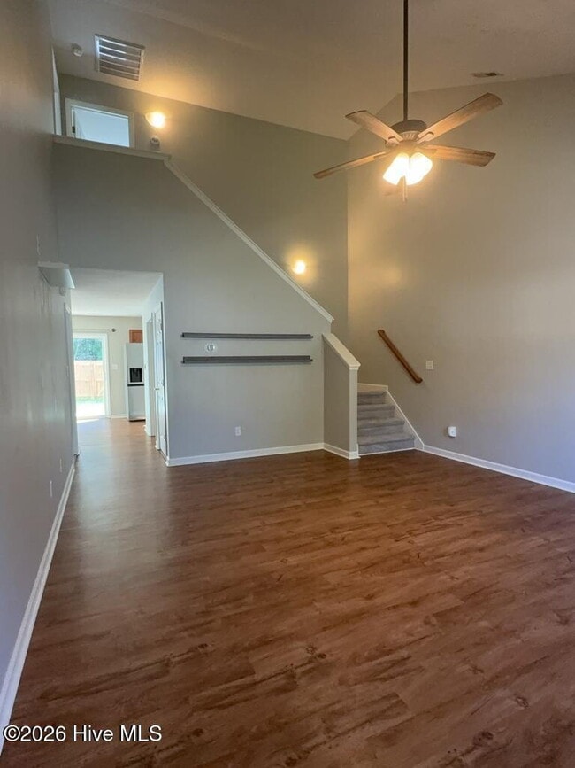 160 Kelly Cir