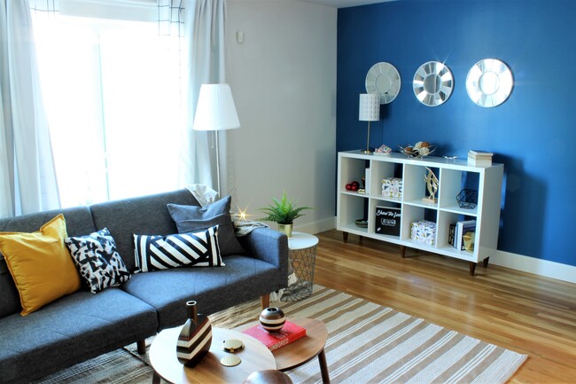 Photo - 2117 8th Ave N