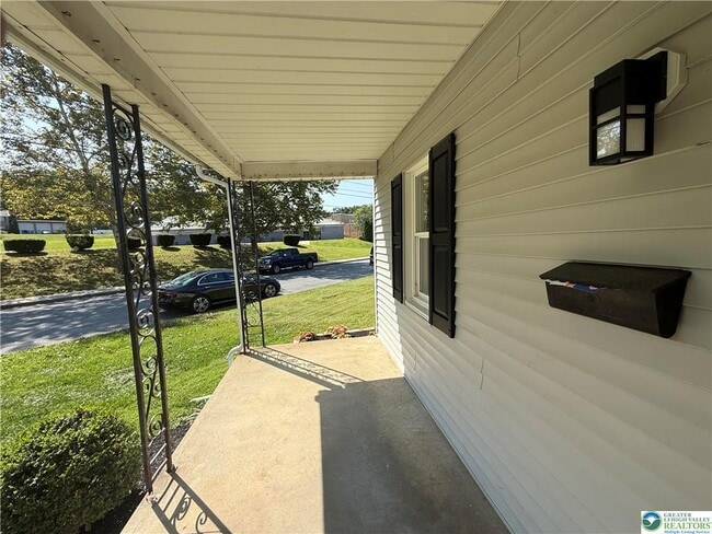 Photo - 521 Wood St