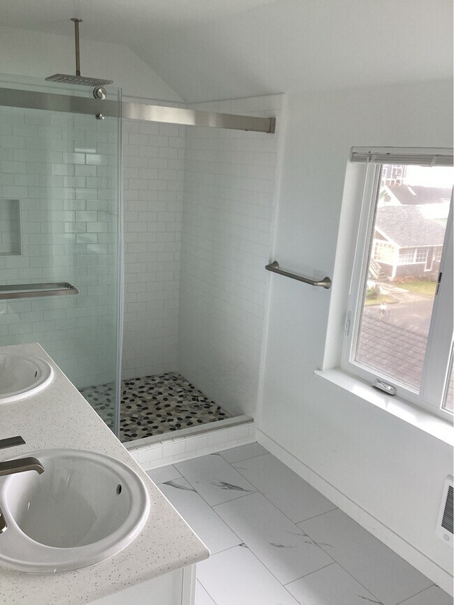 Photo - 712 NW 1st St