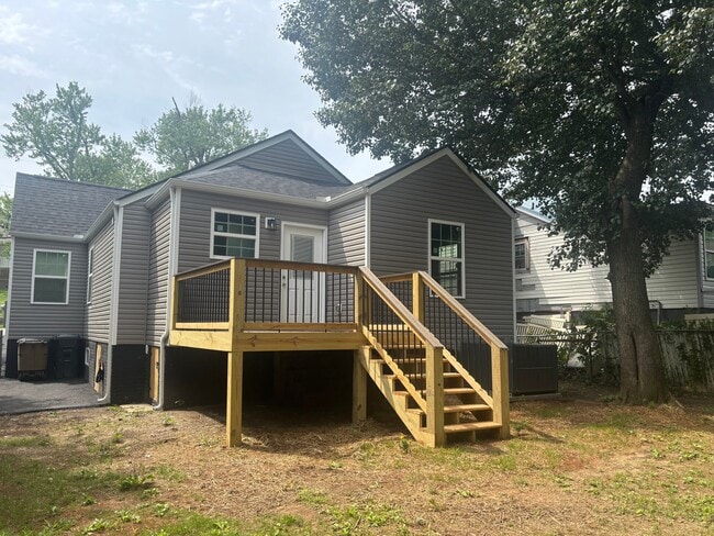 2549 Keith Ave
