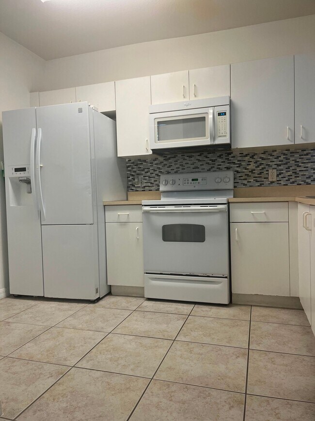 Photo - 522 Villa Del Sol Cir Unit 204B