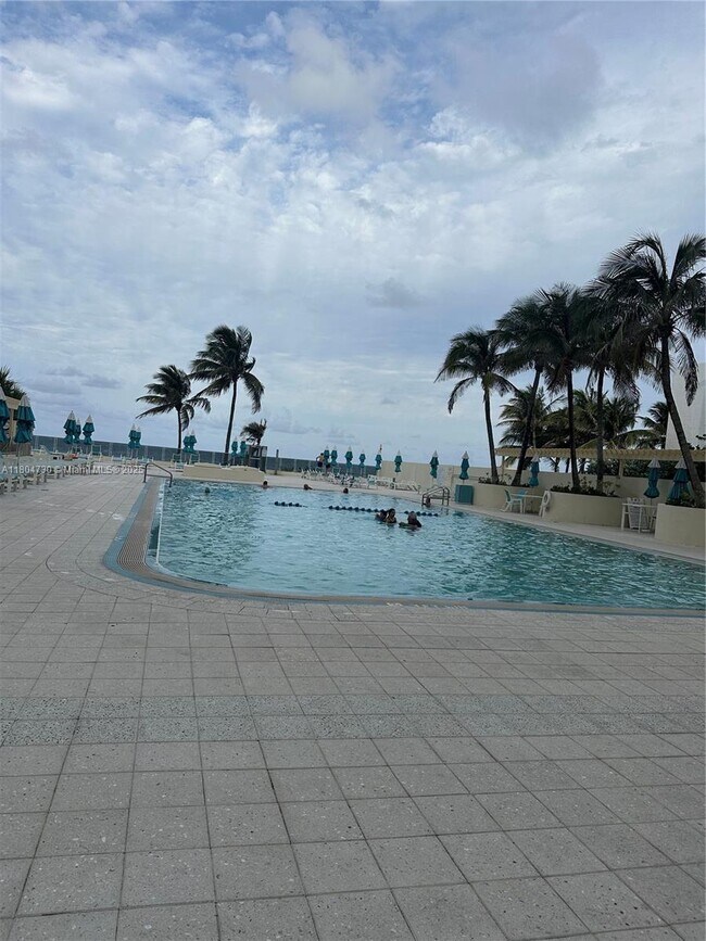 Building Photo - 2501 S Ocean Dr Unit 1228 Rental