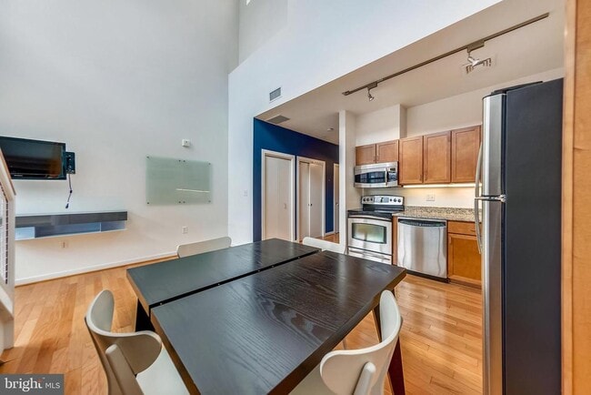 Photo - 1414 Belmont St NW Unidad 408