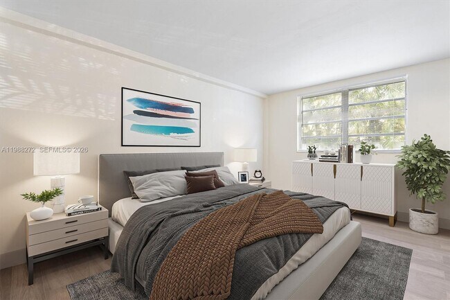 Photo - 1715 N 16th Ave Unit 311