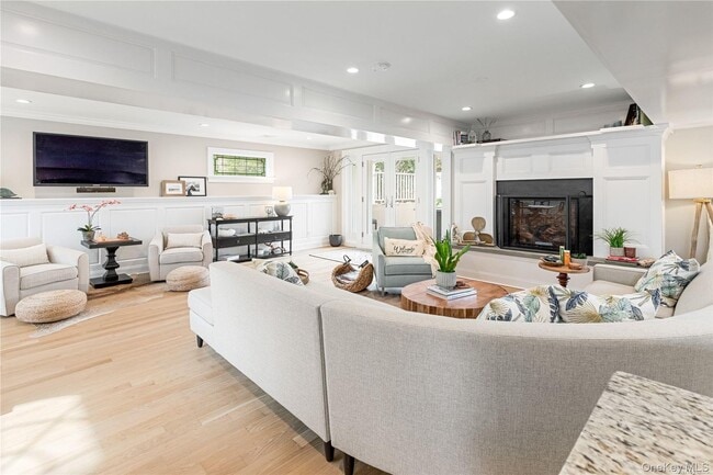 Photo - 29 Missapoque Ave