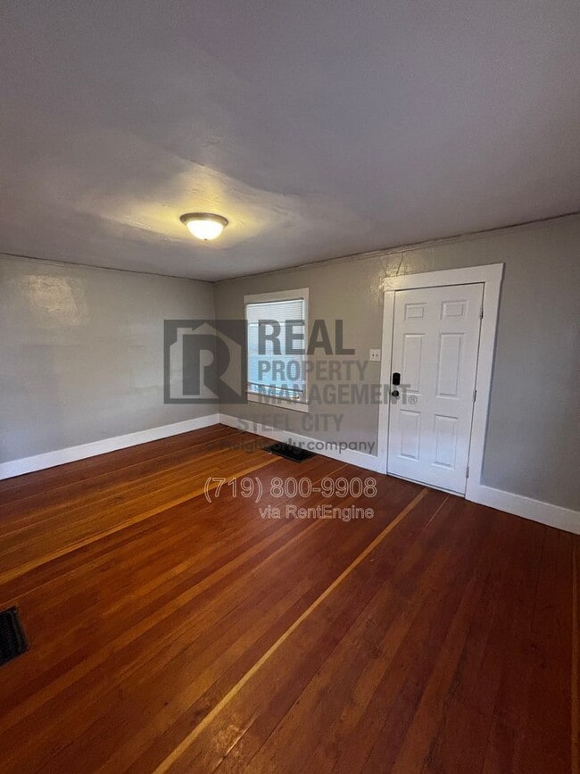 Photo - 1728 Carteret Ave