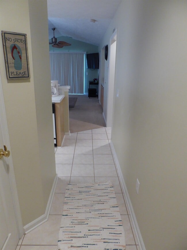 Photo - 541 White River Dr
