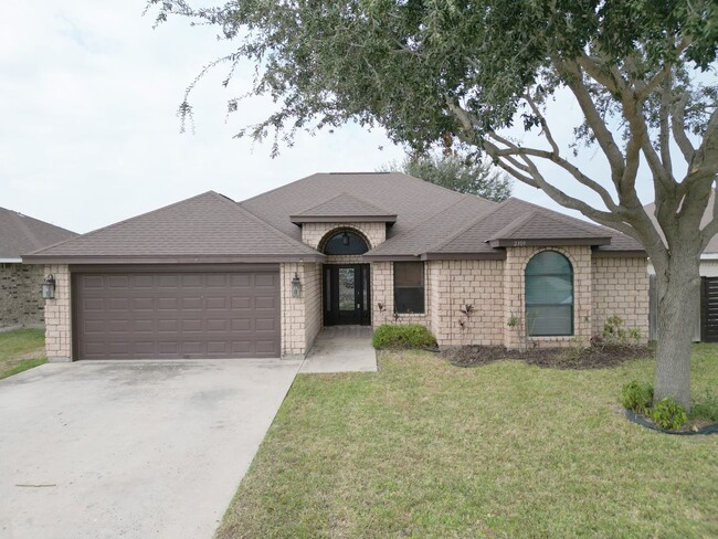 Beautiful 3bed/2bath Home in McAllen - Beautiful 3bed/2bath Home in McAllen