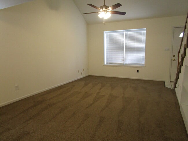 Photo - 5013 Roscoe Rdg