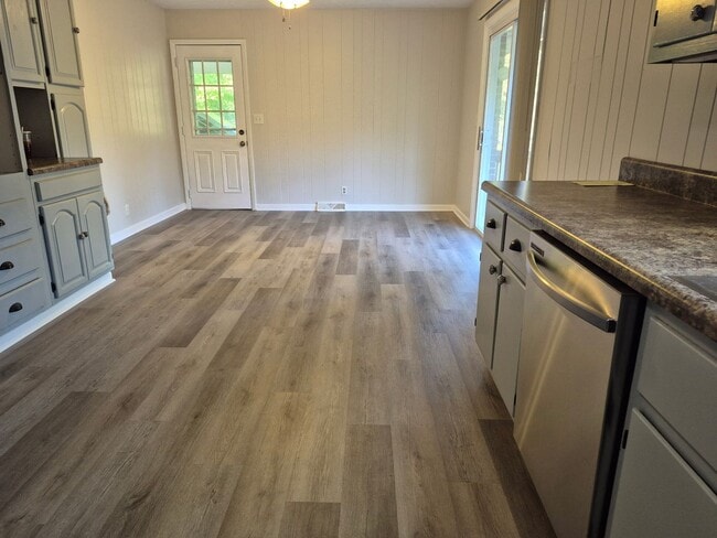 Photo - 3 or 4 Bedroom / 2 Bath Home   Kingsport TN