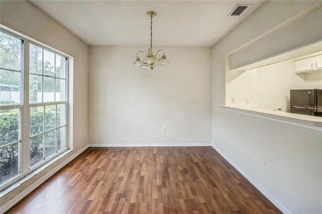 Photo - 523 Kensington Lake Cir