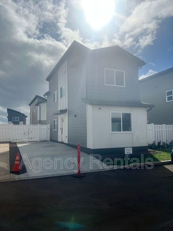 Building Photo - 91-3525 Kamalie Mua St. 79