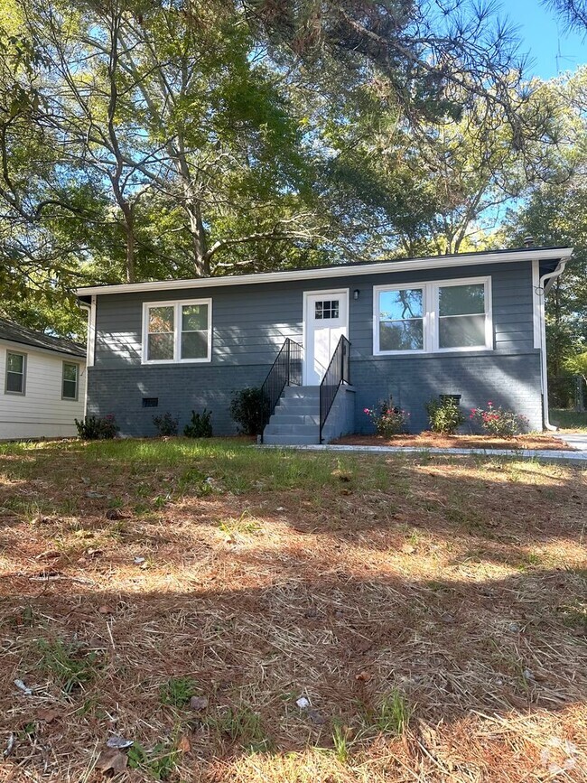 Building Photo - Charming 2-Bedroom, 1-Bath Bungalow in Atl... Rental