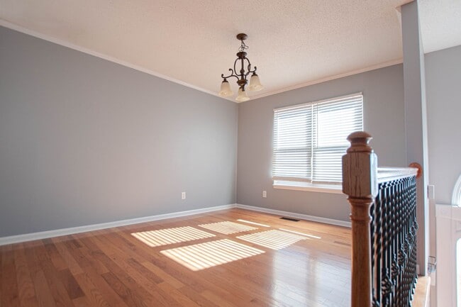 Photo - Pet Friendly Four Bedroom with Basement!