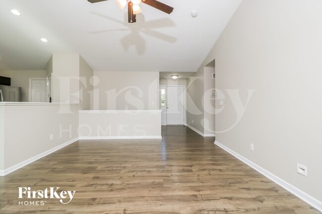 Photo - 163 Briarwood Dr