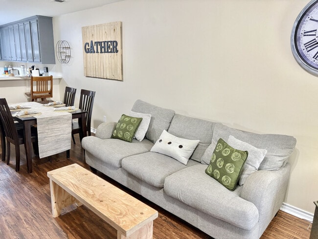 Photo - 2015 Colgate Dr Unit ID1328066P