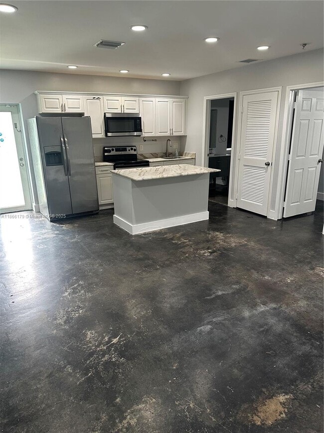 Building Photo - 720 N 26th Ave Unit B Rental