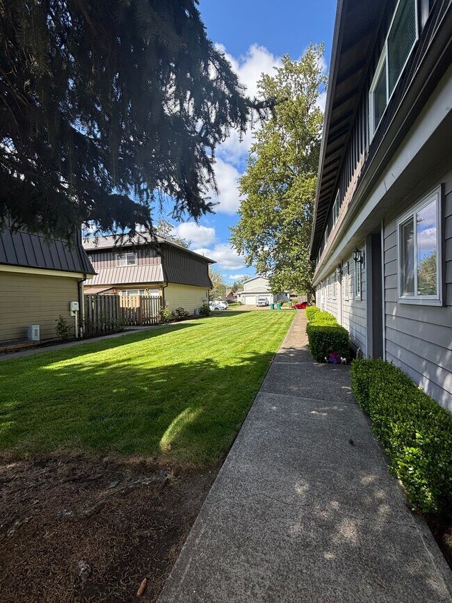Photo - 2 Bedroom Townhouse in Newberg Unit Apt. 51