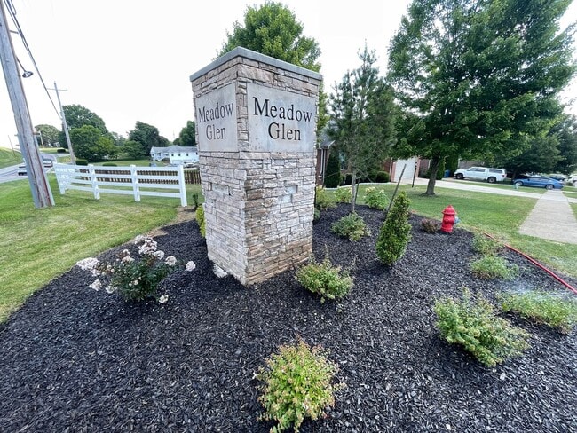 Photo - 3 Bedroom Home With Full Basement For Rent