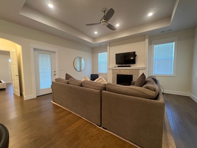 Photo - Newer Three bed, 2.5 bath Ashland Home | Available February!