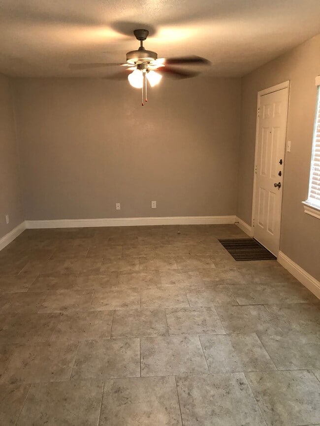 Waverly Apartments