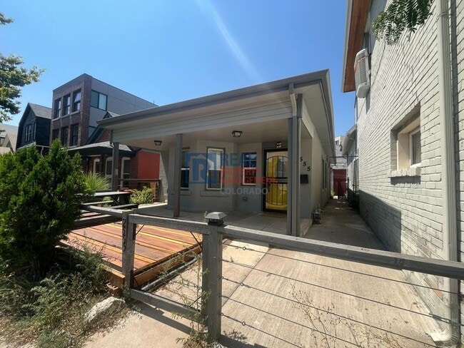 Photo - 2555 N Clarkson St Casa