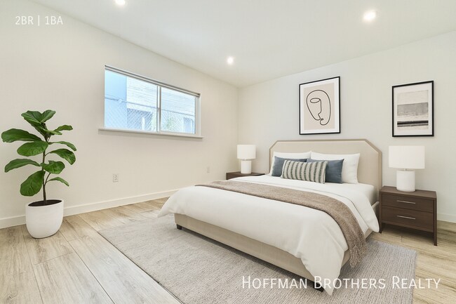 566 N Kenmore Ave Unit 3