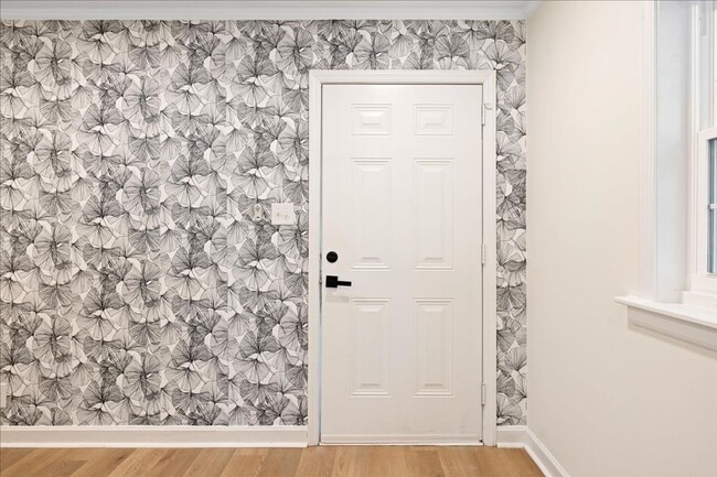 Photo - Remodeled 2bd/ 1ba Duplex near Duke University