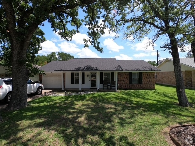 Building Photo - 3105 Heatherwood Dr Rental