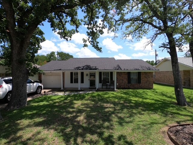 3105 Heatherwood Dr