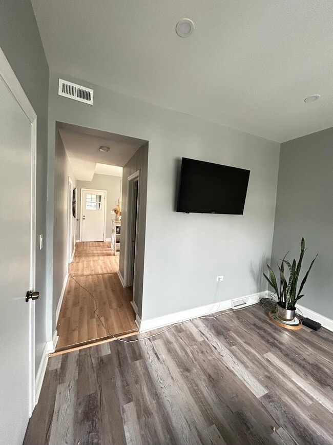 Living Room 2 - 8213 S Houston Ave Unit 2nd Floor