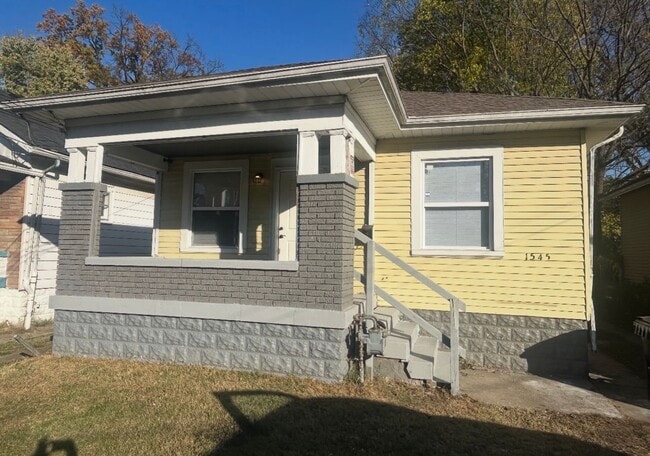 Building Photo - Gorgeous Updated 3 bedroom house!