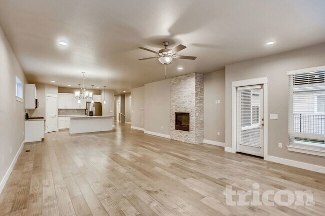 Photo - 1915 Tidewater Ln