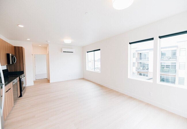Photo - 408 S Main St Unit 1