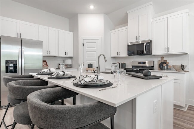 Building Photo - 452 W Gosling Isle